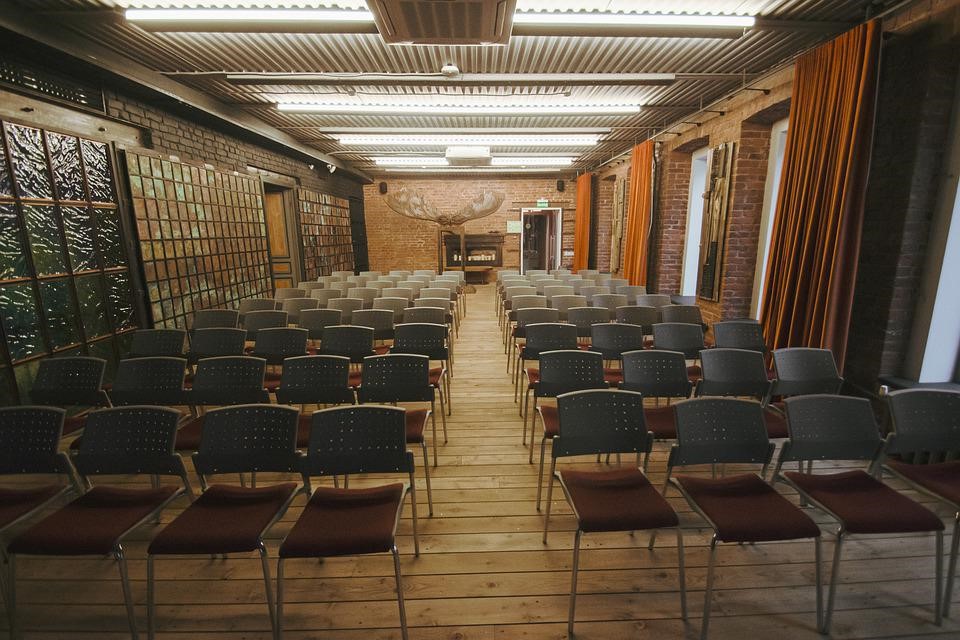 factors-to-consider-when-choosing-a-conference-venue